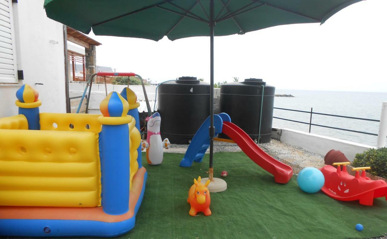 Frosso's Sea Apartment Kokkini Hani
